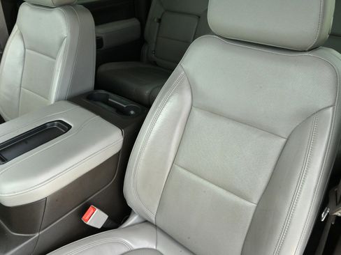 Used 2020 Chevrolet Silverado 2500 LTZ w/ LTZ Texas Edition AWD/4WD image 10