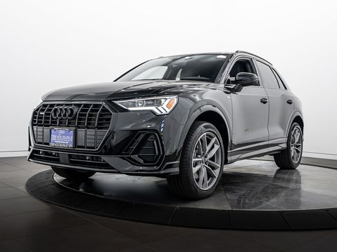 Used 2025 Audi Q3 2.0T Premium w/ Convenience Package AWD/4WD image 7
