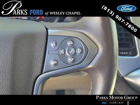 Used 2020 Chevrolet Suburban LT image 34