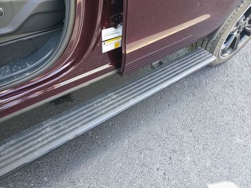 Certified 2024 Ford Expedition Limited image 11