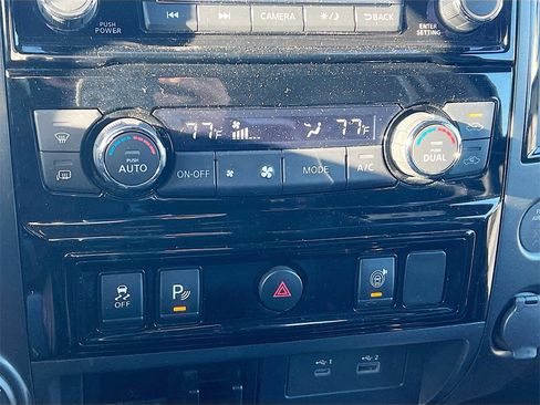 Used 2023 Nissan Titan PRO-4X image 18