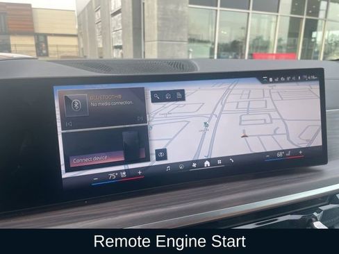 Used 2026 BMW X5 sDrive40i w/ Executive Package image 12