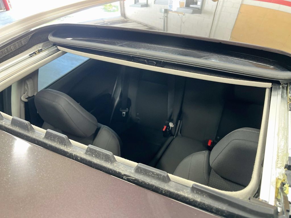 Used 2022 Honda HR-V EX image 21