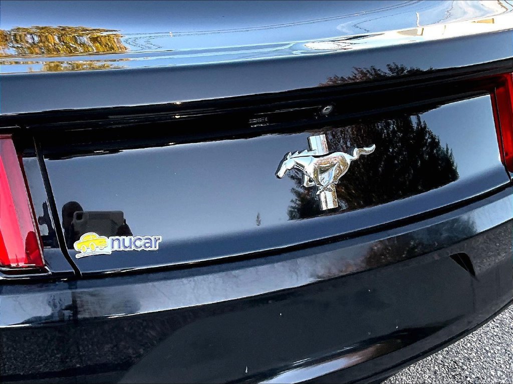 Used 2015 Ford Mustang Coupe RWD image 27