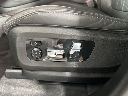 Certified 2025 BMW X5 xDrive40i w/ M Sport Package AWD/4WD image 14
