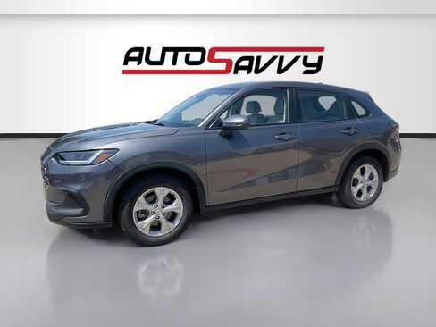 Used 2023 Honda HR-V LX image 3