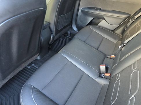Used 2022 Kia Forte GT-Line w/ GT-Line Premium Package FWD image 9