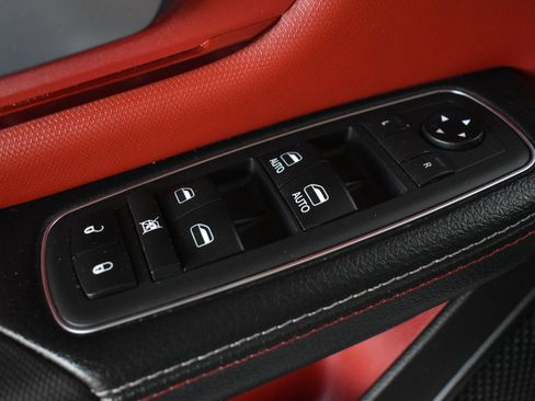 Used 2019 RAM 1500 Rebel AWD/4WD image 12
