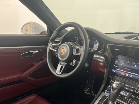 Certified 2017 Porsche 911 Carrera RWD image 12