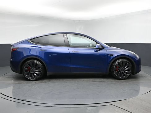 Used 2022 Tesla Model Y Performance AWD/4WD image 4