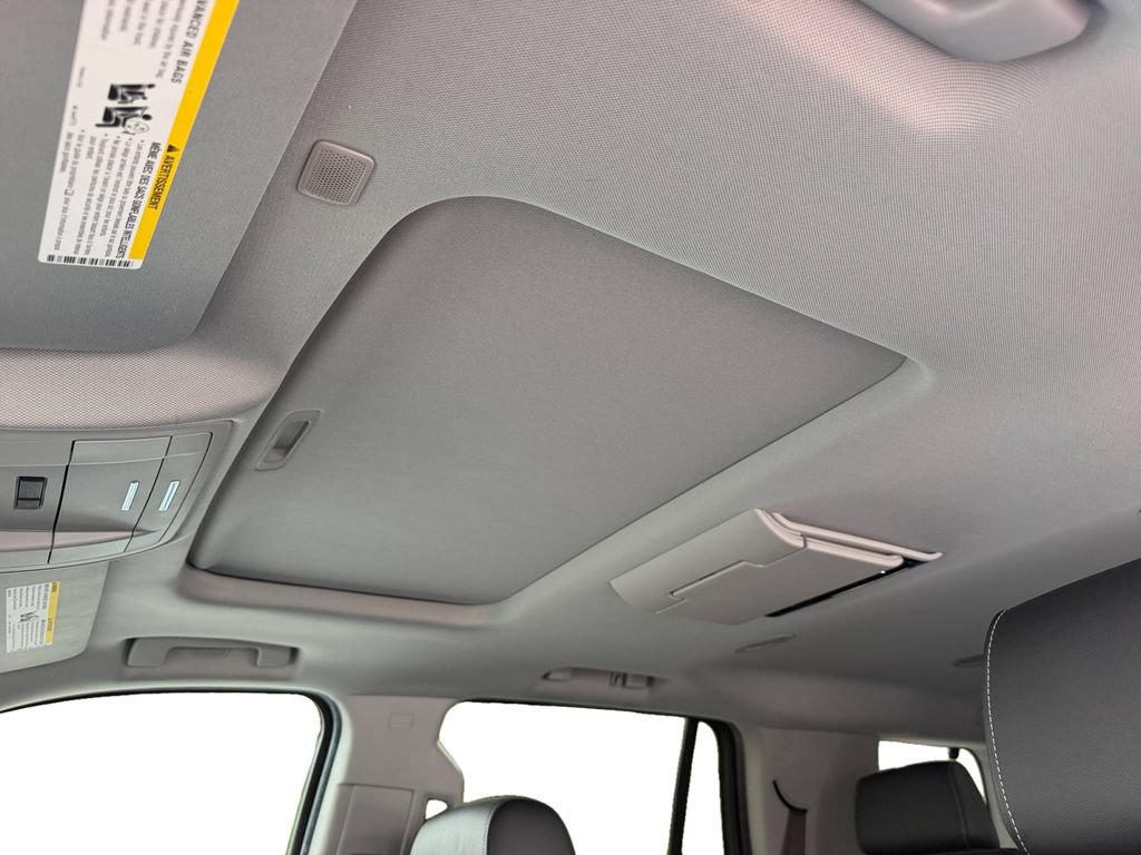 Used 2018 Chevrolet Tahoe Premier AWD/4WD image 13