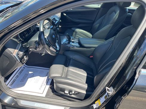 Used 2018 BMW 530e xDrive AWD/4WD image 10