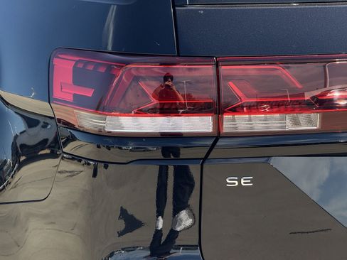 New 2026 Volkswagen Atlas Peak Edition AWD/4WD image 13