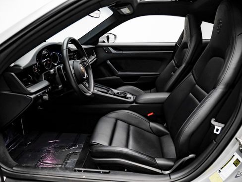 Used 2024 Porsche 911 Carrera S w/ Premium Package image 31