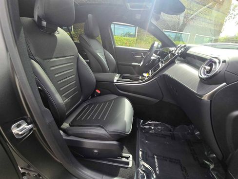 Used 2026 Mercedes-Benz GLC 300 4MATIC image 11