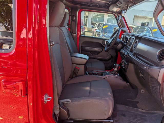 Certified 2023 Jeep Wrangler Unlimited Sport AWD/4WD image 27