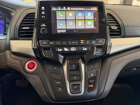 Used 2018 Honda Odyssey EX-L image 11