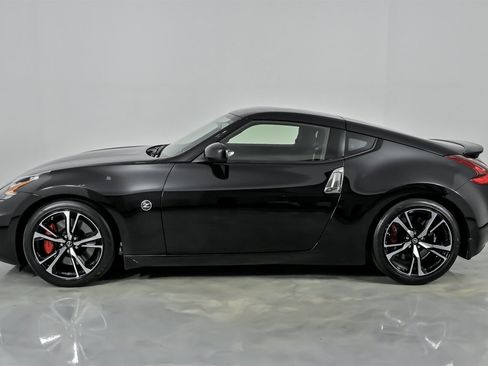 Used 2020 Nissan 370Z w/ Sport Package image 8