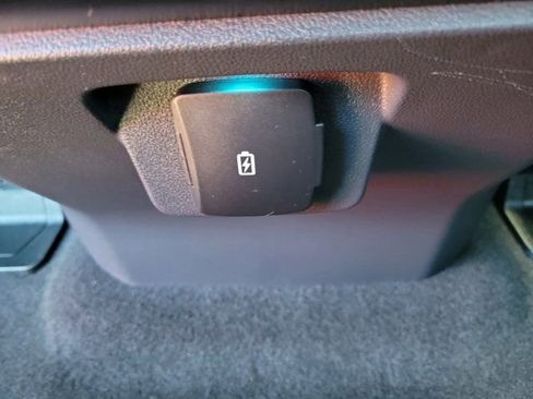 Certified 2025 Ford F150 STX w/ Equipment Group 200A image 16