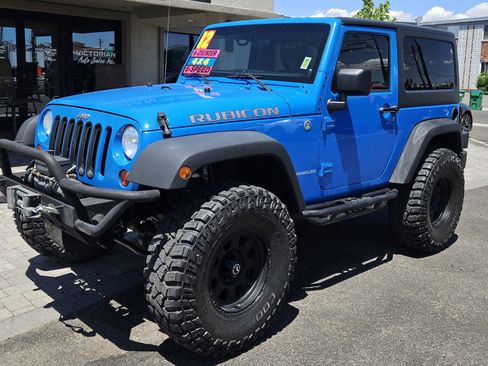 Used 2012 Jeep Wrangler Rubicon w/ PWR Convenience Group AWD/4WD image 1