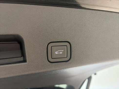 New 2026 Chevrolet Traverse Z71 w/ Driver Confidence Package AWD/4WD image 14