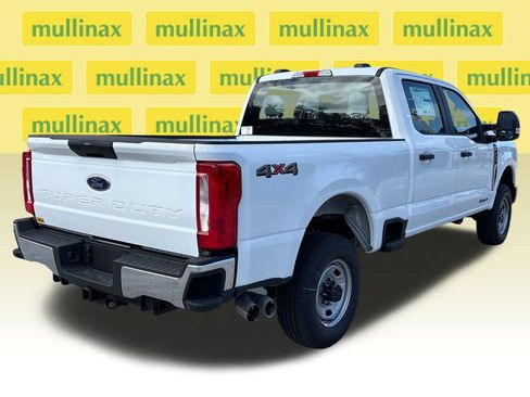 New 2026 Ford F350 XL w/ XL Chrome Package AWD/4WD image 4