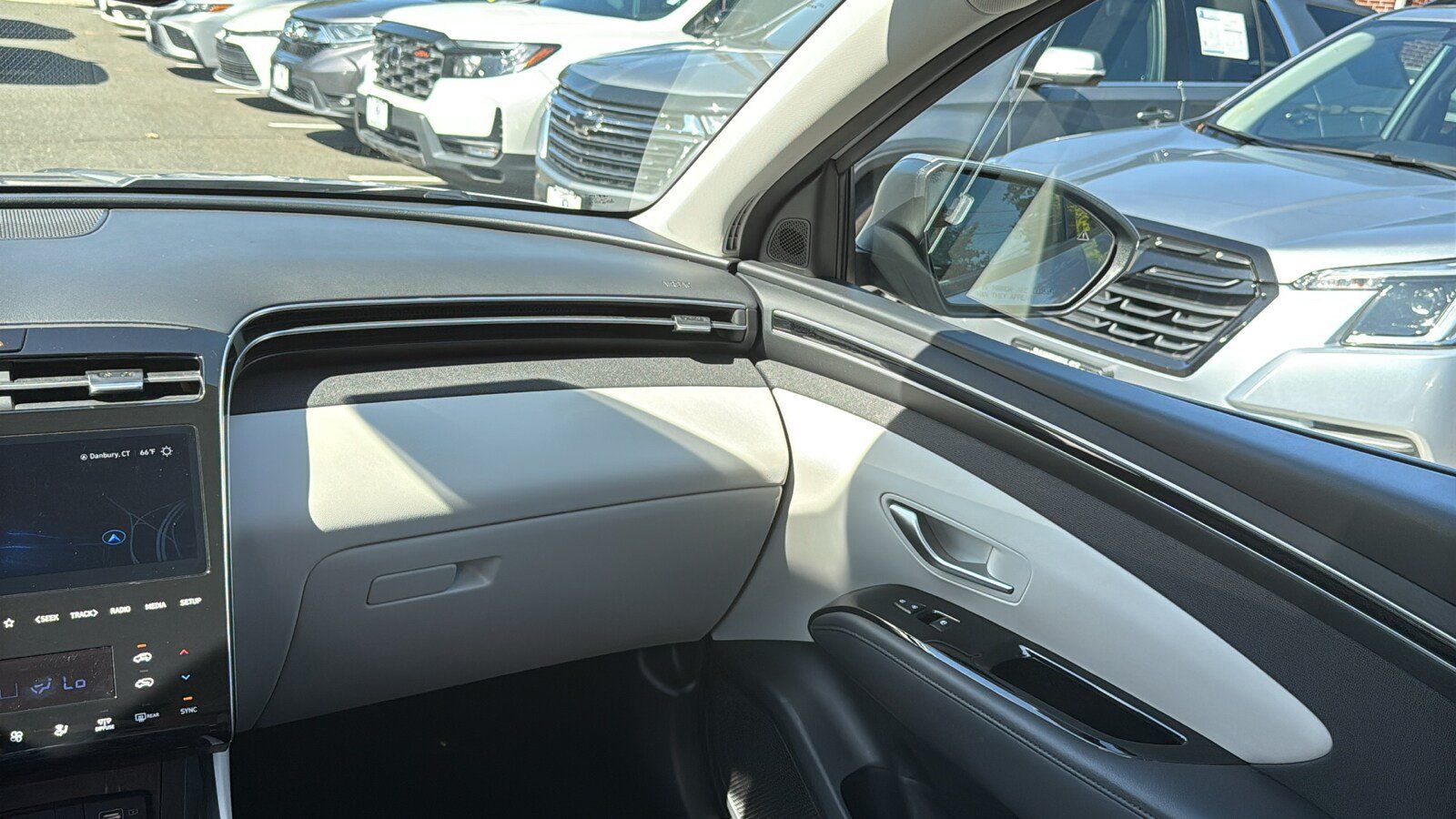 Used 2024 Hyundai Tucson Limited AWD/4WD image 24