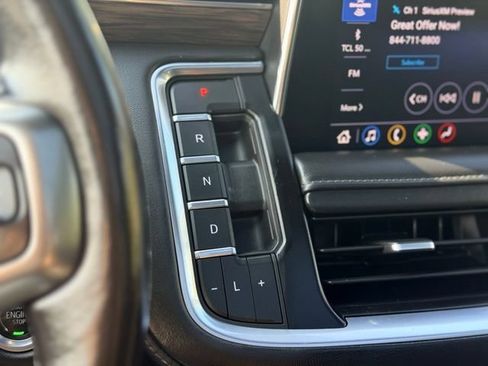 Used 2021 Chevrolet Suburban LT w/ LT Signature Package AWD/4WD image 14