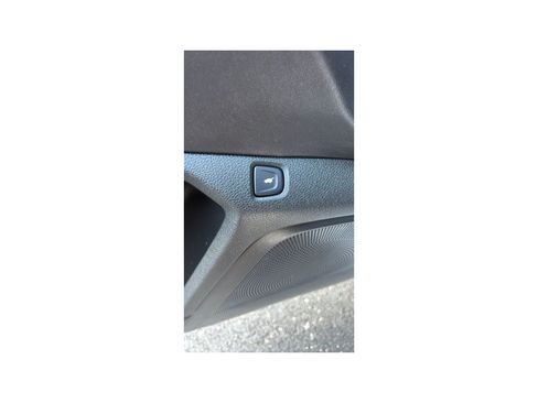 Used 2024 Acura RDX SH-AWD image 16