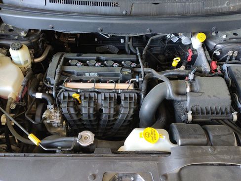 Used 2020 Dodge Journey SE FWD image 30