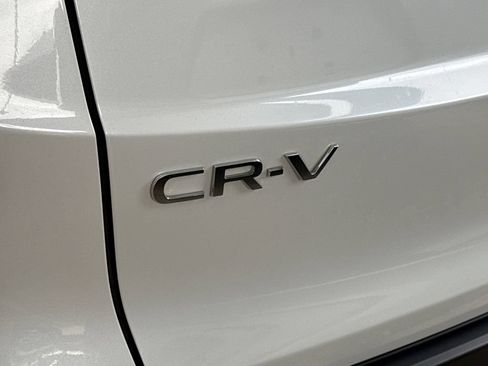 Used 2024 Honda CR-V EX-L image 8