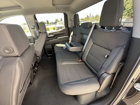 New 2026 GMC Sierra 1500 Elevation image 31