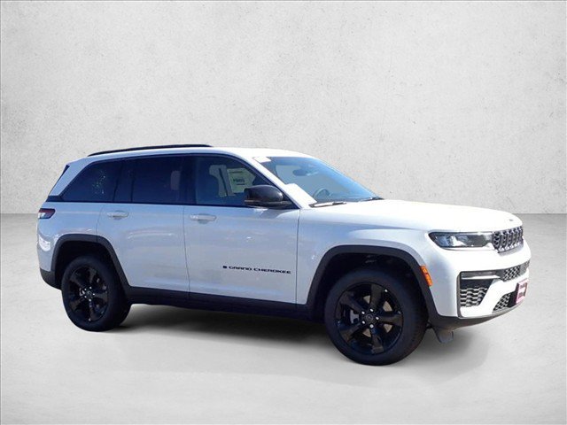 New 2027 Jeep Grand Cherokee Limited w/ Limited Altitude Package AWD/4WD image 6
