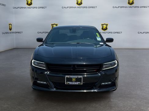 Used 2017 Dodge Charger SXT RWD image 8