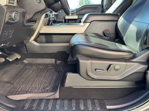 Used 2019 Ford F450 Lariat w/ Lariat Ultimate Package AWD/4WD image 30