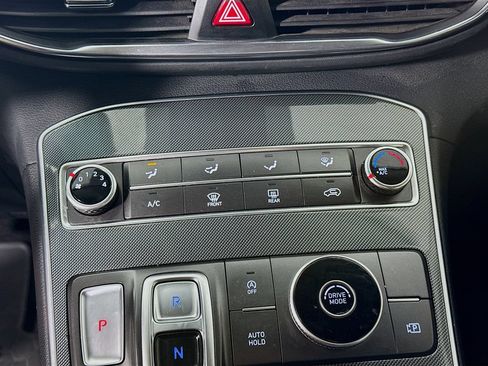 Used 2022 Hyundai Santa Fe SEL w/ Winter Weather Package FWD image 15