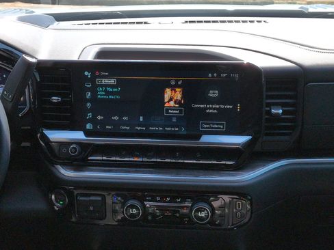 Used 2025 Chevrolet Silverado 2500 LTZ w/ LTZ Premium Package AWD/4WD image 16