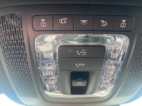 Used 2024 Mercedes-Benz GLS 450 4MATIC image 21