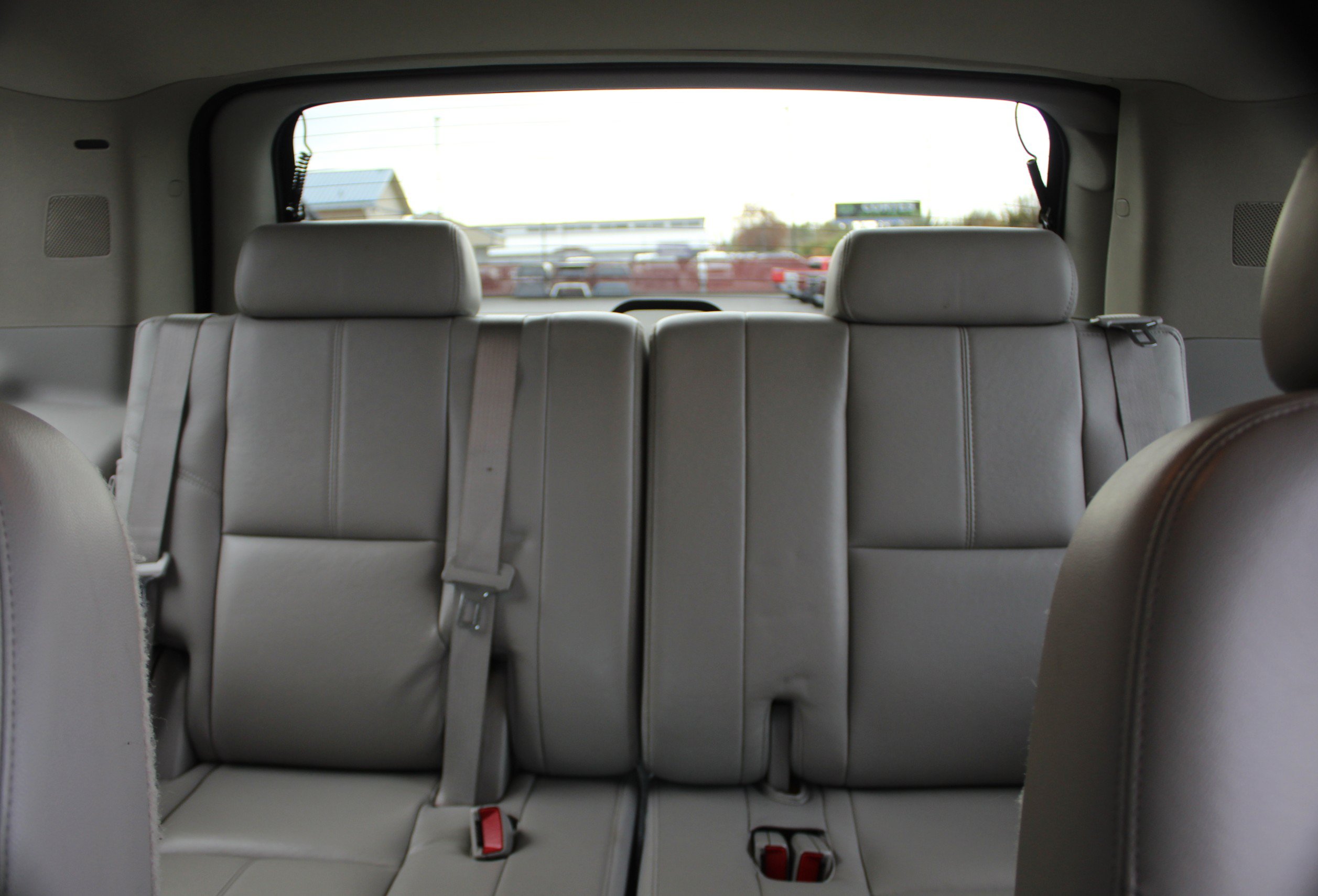 Used 2008 Chevrolet Tahoe LTZ w/ LTZ Preferred Equipment Group AWD/4WD image 24