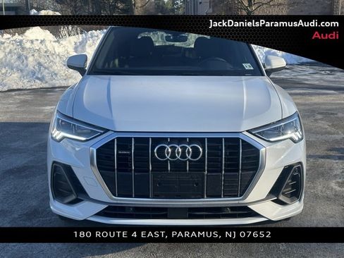 Used 2023 Audi Q3 2.0T Premium Plus w/ Premium Plus Package image 2