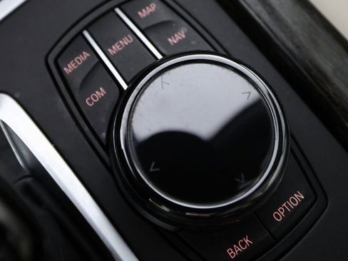 Used 2018 BMW X5 xDrive50i w/ M Sport Package image 27