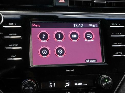 Used 2020 Toyota Camry SE FWD image 26