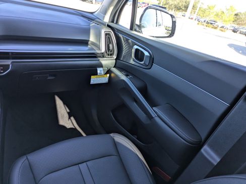 New 2026 Kia Sorento S w/ S Panoramic Sunroof Package FWD image 22