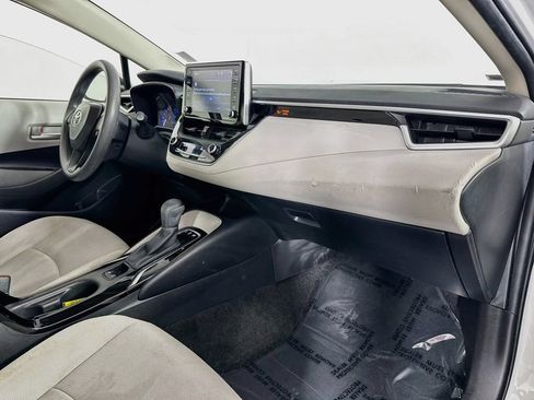 Used 2021 Toyota Corolla LE w/ Carpet Mat Package (TMS) FWD image 28