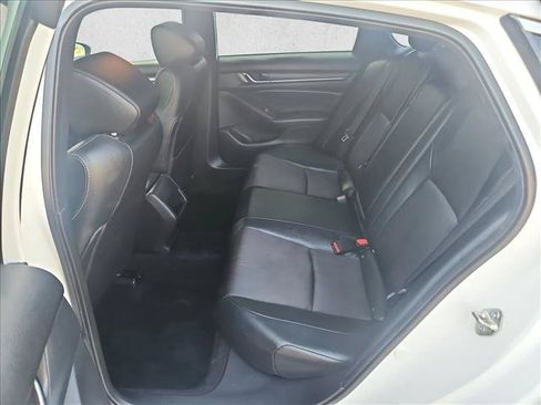 Used 2019 Honda Accord Sport image 19