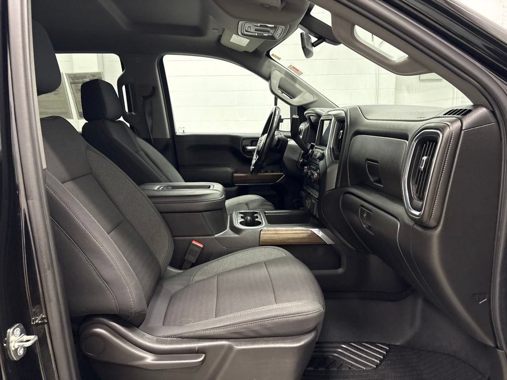 Used 2020 Chevrolet Silverado 1500 LT Trail Boss AWD/4WD image 37