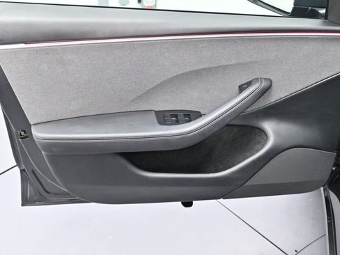Used 2025 Tesla Model 3 Long Range RWD image 11