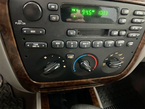 Used 2001 Mercury Sable LS image 14