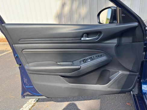 Used 2020 Nissan Altima 2.5 SR FWD image 35