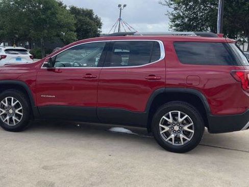 Used 2023 GMC Acadia SLT AWD/4WD image 6